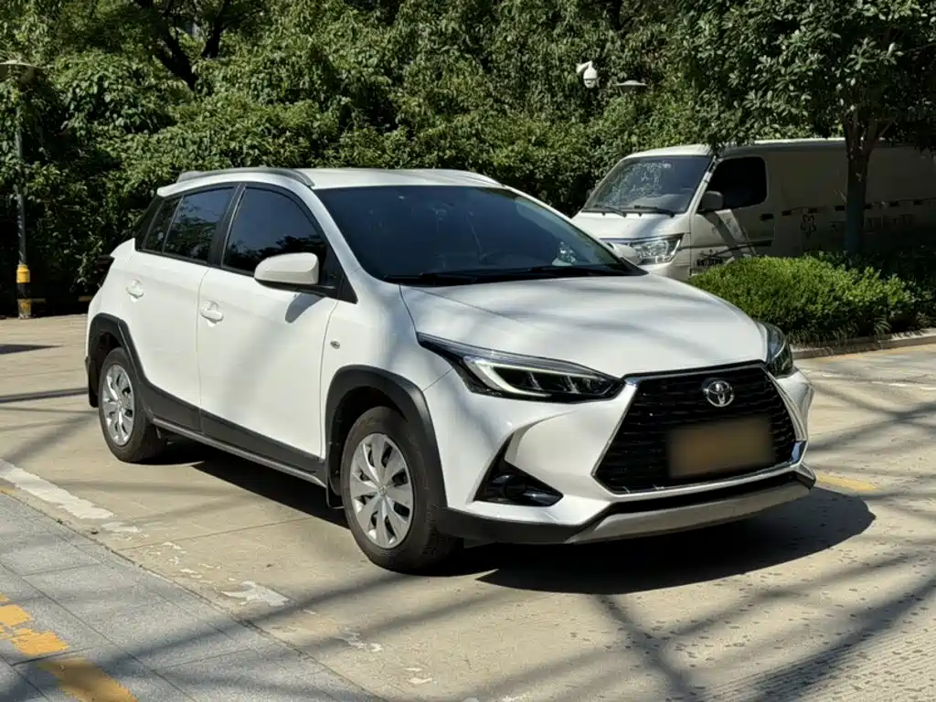 Toyota Yaris L 2022