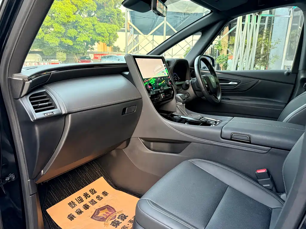 Toyota Alphard 2025 — фото 14