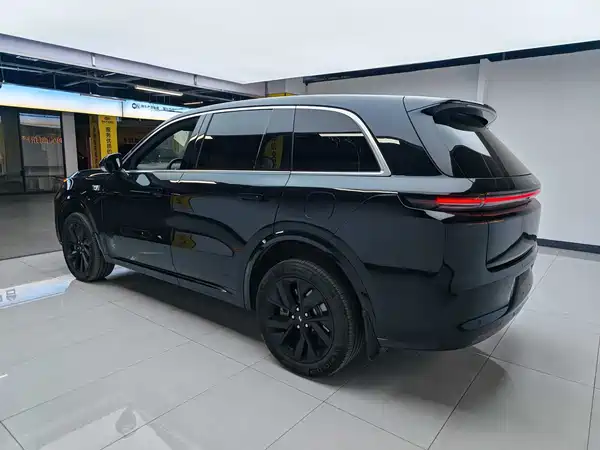 Li Auto L8 2024