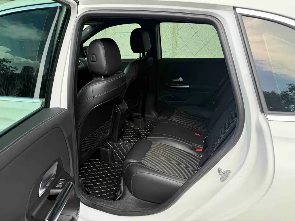 Mercedes-Benz B-Class 2021