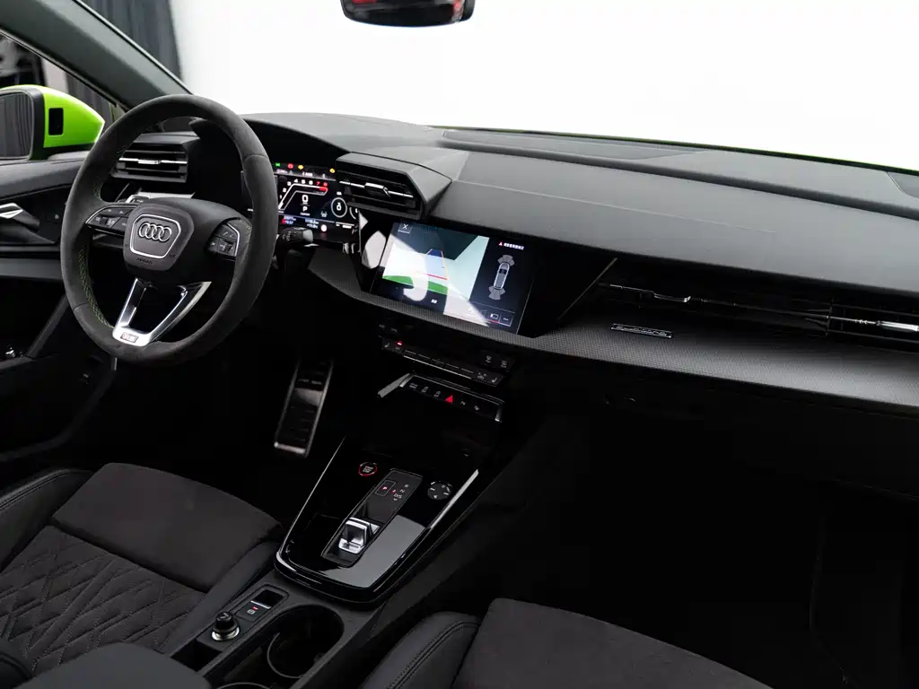 Audi RS 3 2024 — фото 20