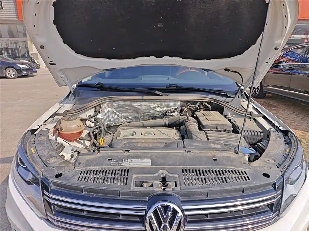 Volkswagen Tiguan 2018 — фото 16