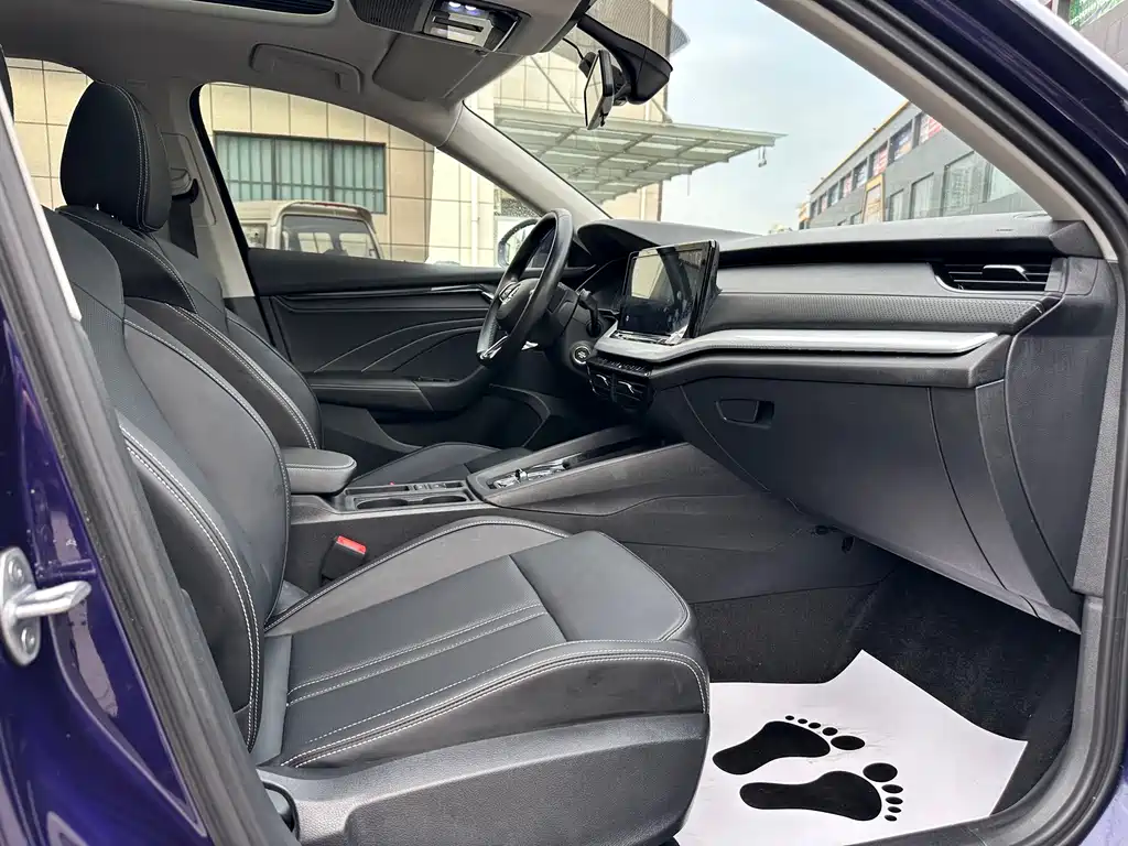 Skoda Octavia 2022 — фото 11