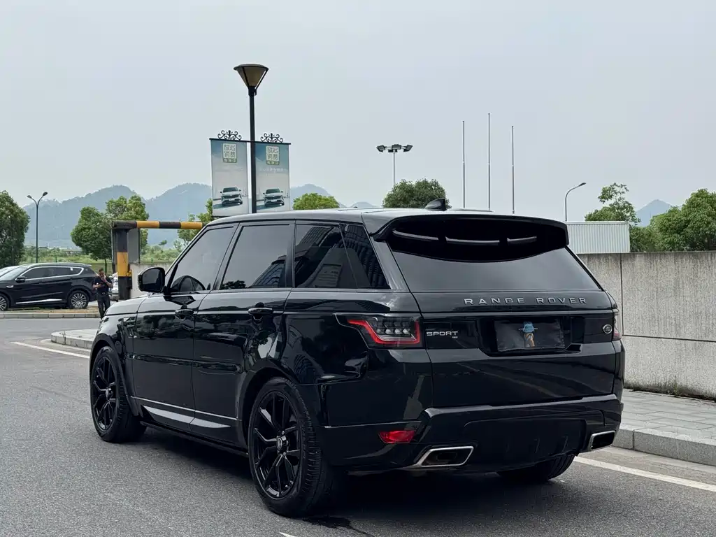 Land Rover Sport 2020 — фото 11
