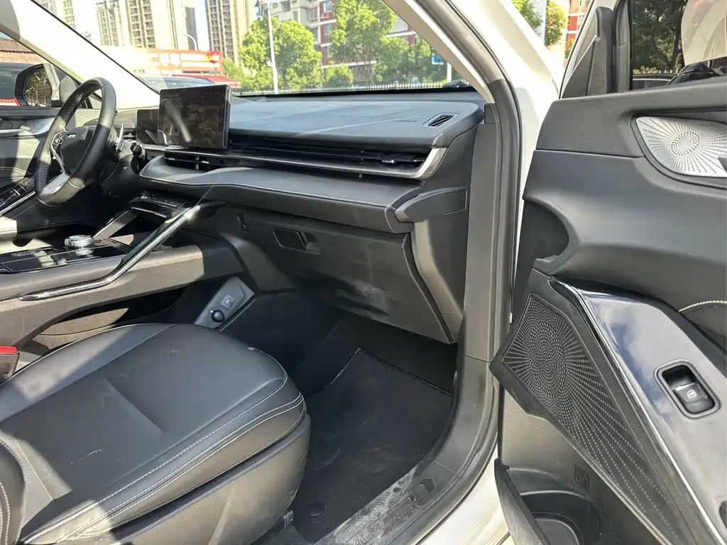 Haval H6 2023 — фото 15