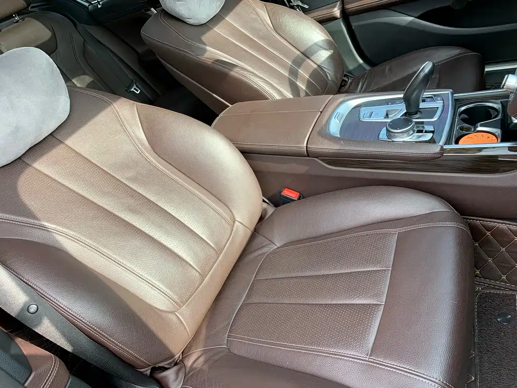 BMW 7 Series 2016 — фото 27