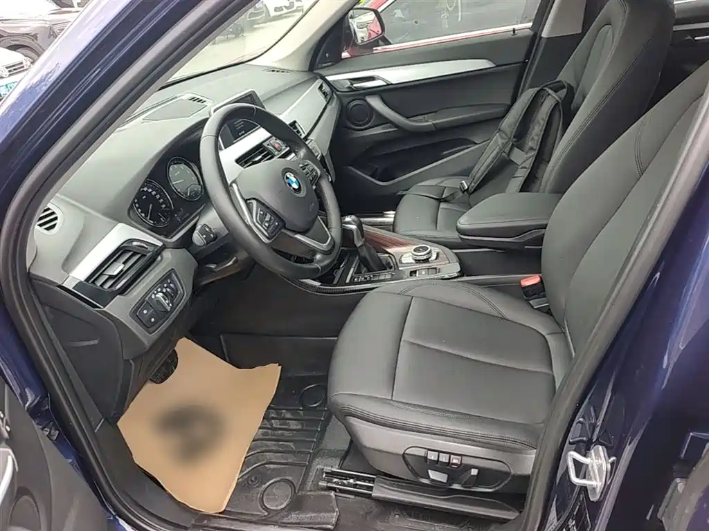 BMW X1 2019 — фото 15