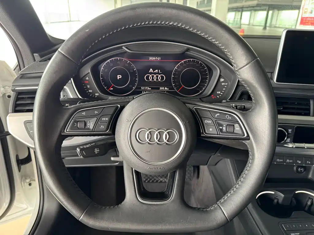 Audi A4L 2019 — фото 13