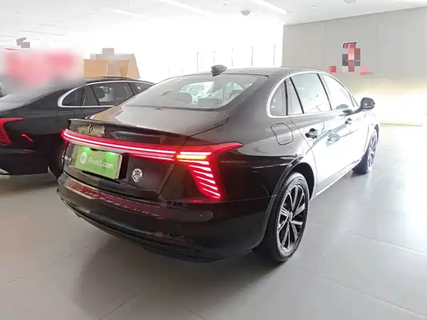 Hongqi H5 PHEV 2026