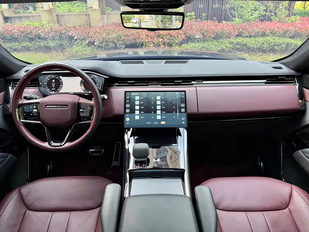 Land Rover Sport 2023 — фото 4