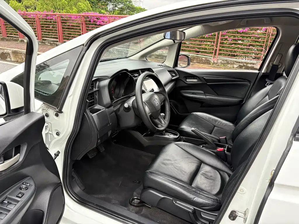 Honda Fit 2015 — фото 11