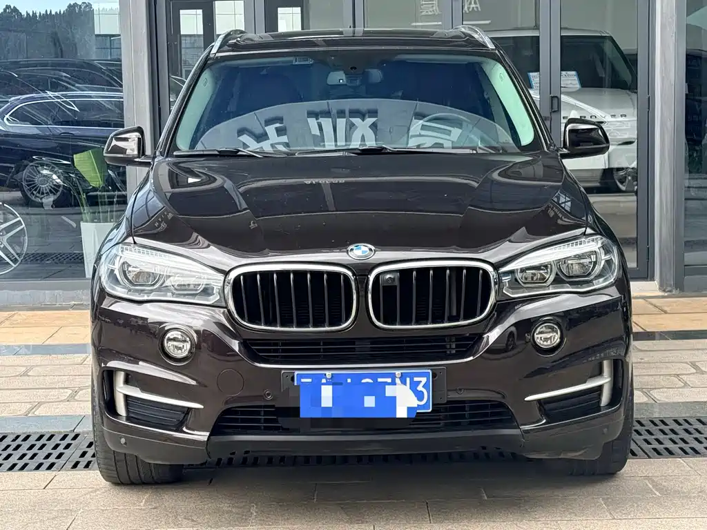 BMW X5 2018 — фото 1