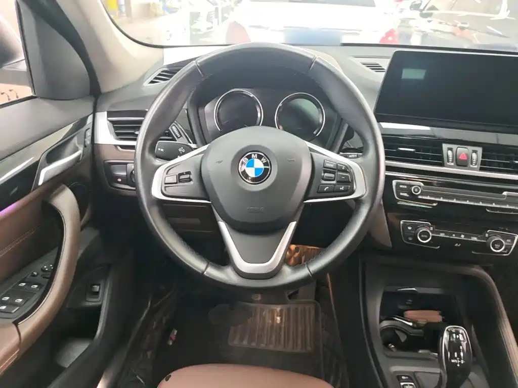BMW X1 2020 — фото 11