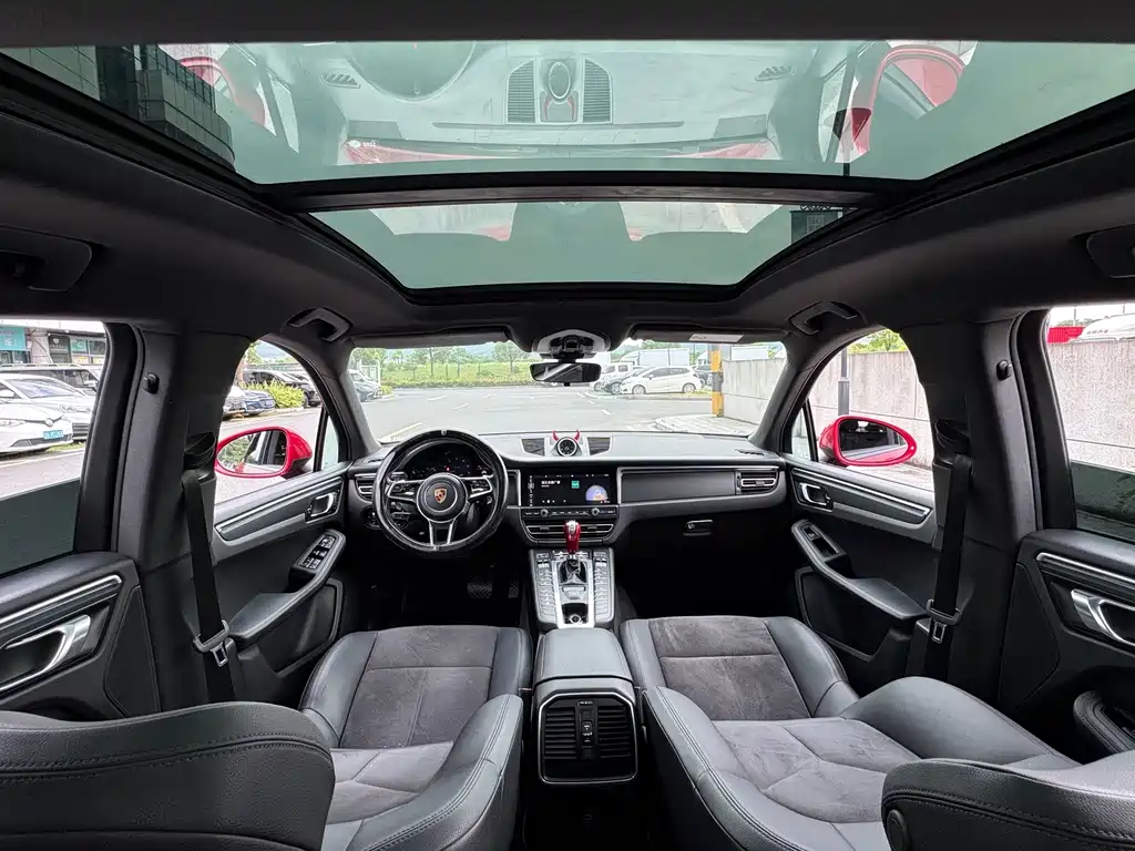 Porsche Macan 2019 — фото 9