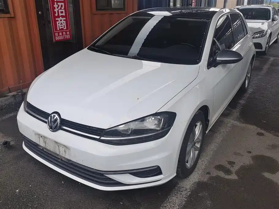 Volkswagen Golf 2018 — фото 1