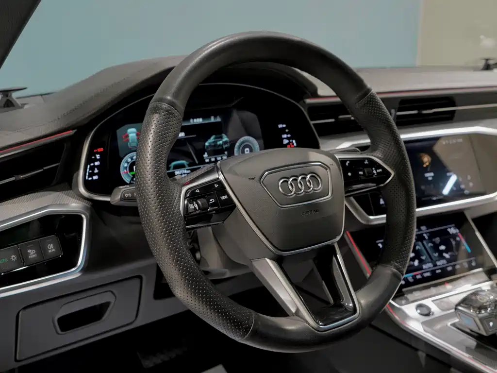 Audi A6L 2022