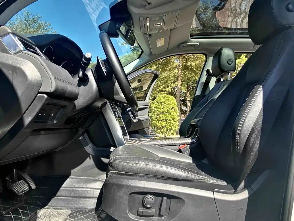 Land Rover Discovery Sport 2018 — фото 14