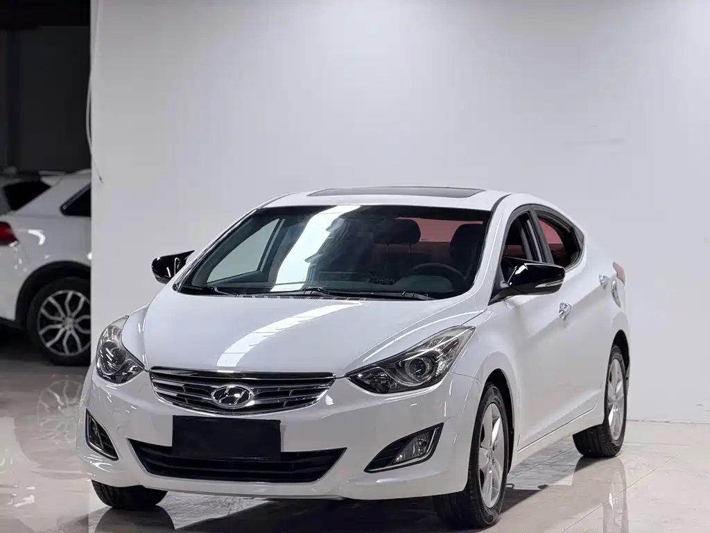 Hyundai Elantra 2013