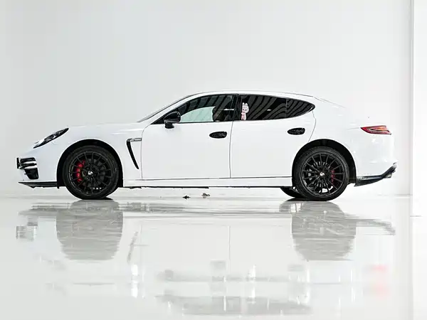 Porsche Panamera 2012