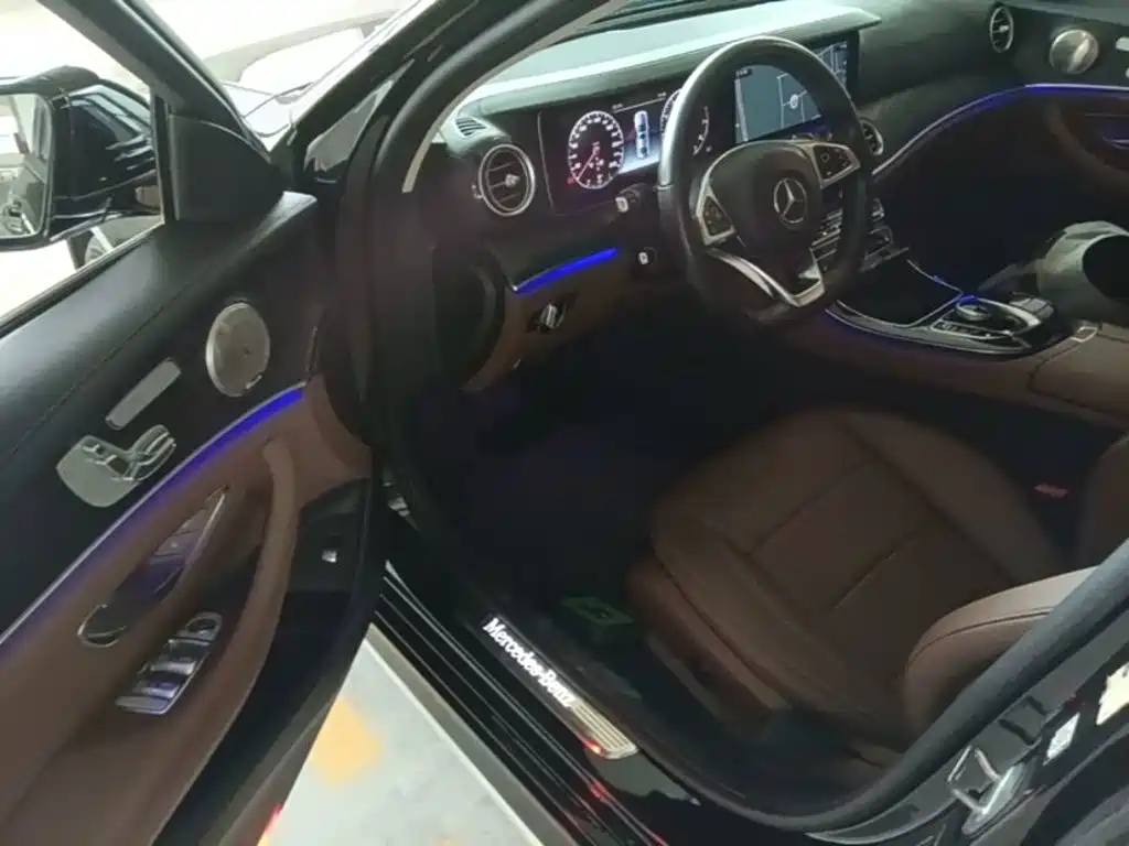 Mercedes-Benz E-Class 2016 — фото 16