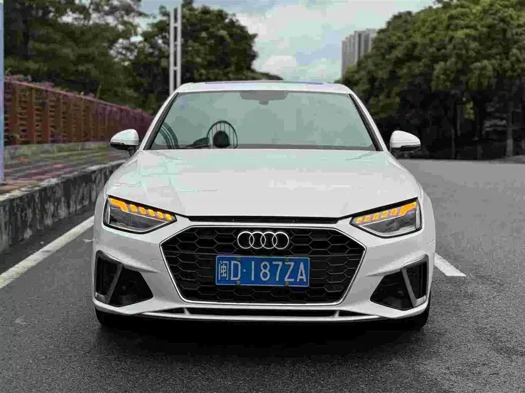 Audi A4L 2023