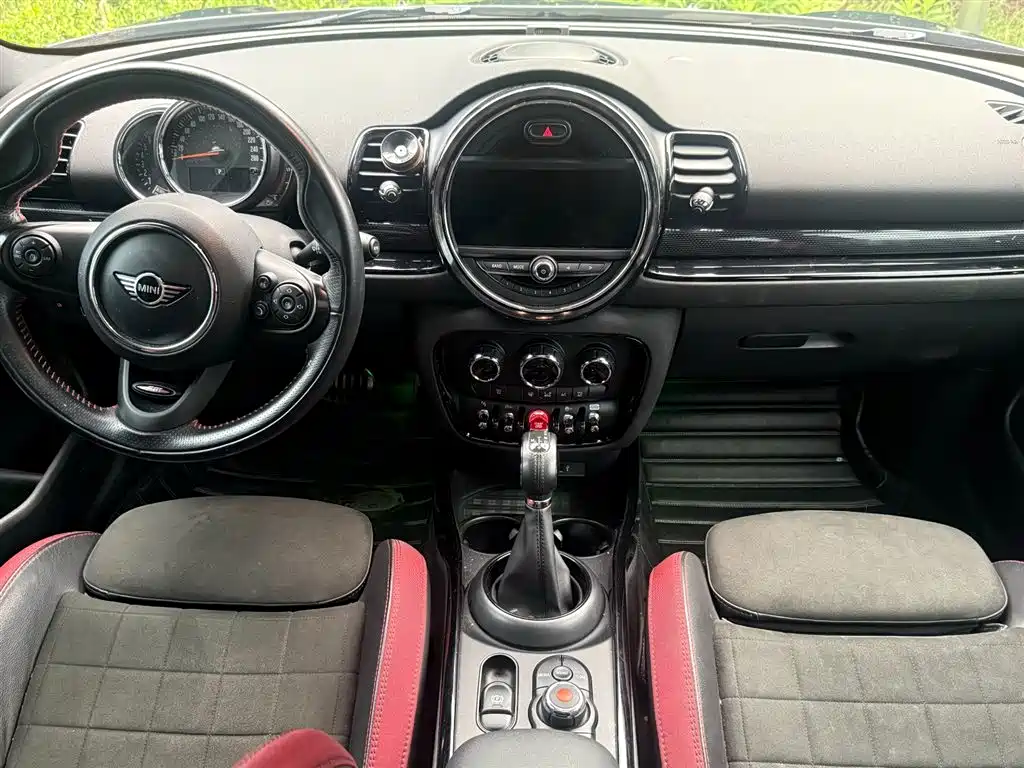 MINI Clubman 2019 — фото 18