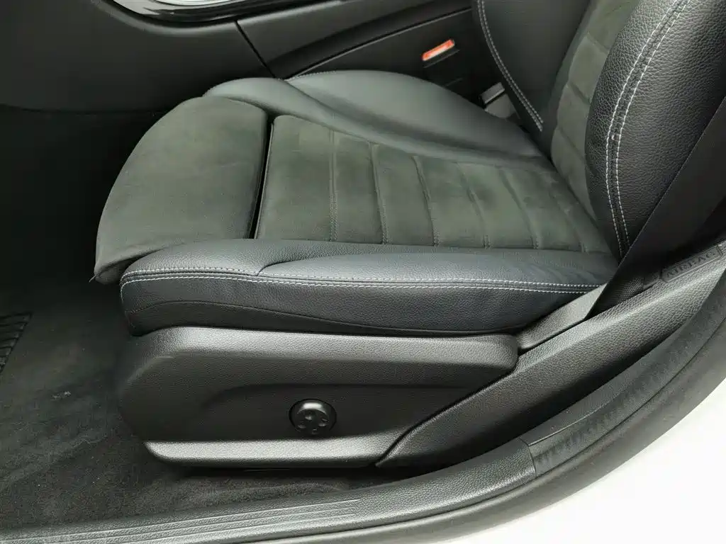 Mercedes-Benz C-Class 2021 — фото 20