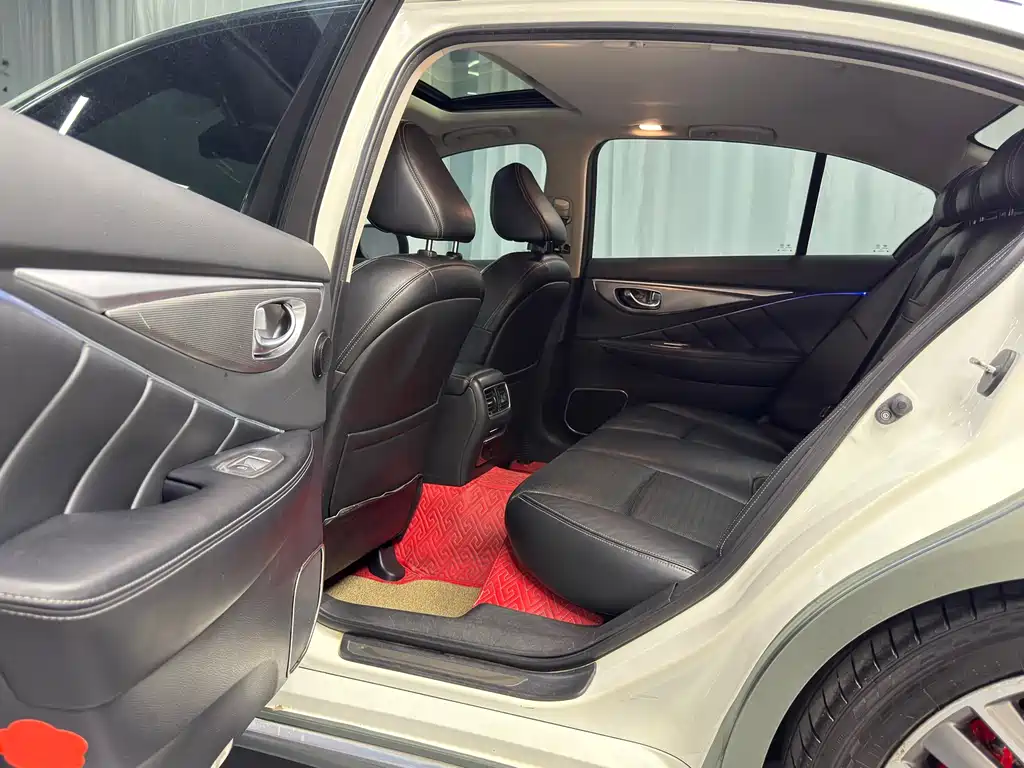 Infiniti Q50L 2015 — фото 15