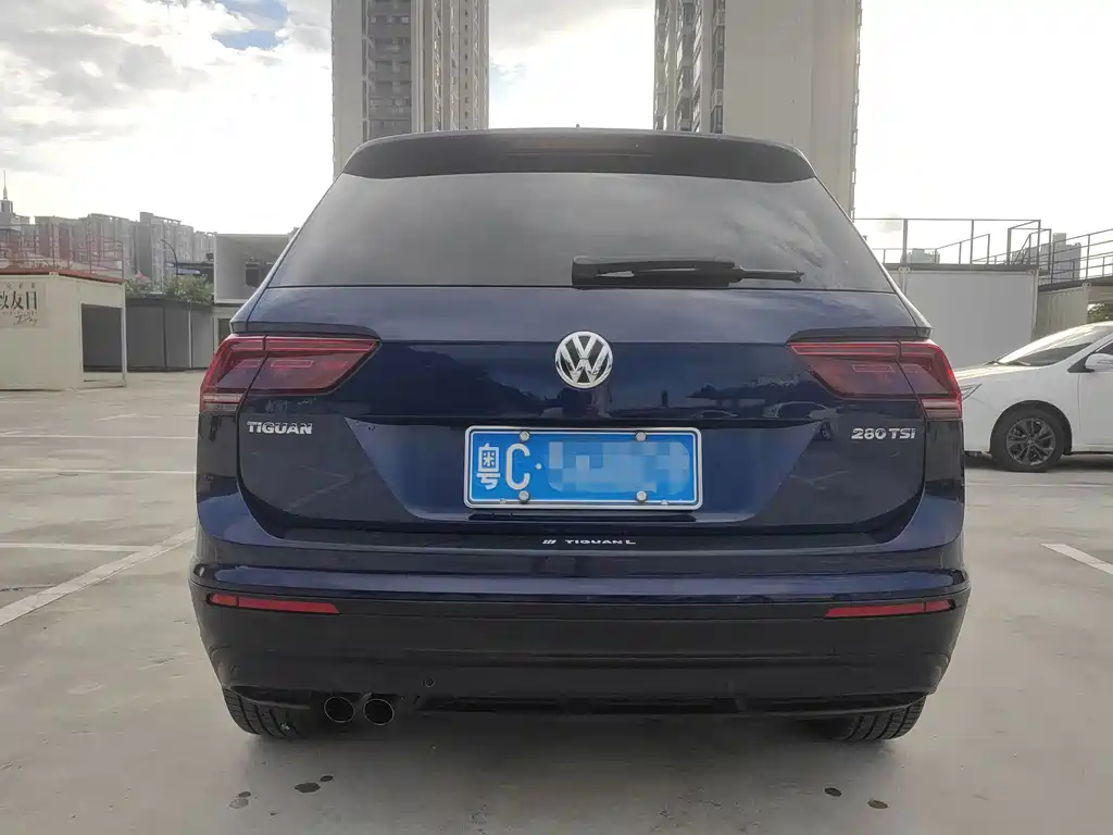 Volkswagen Tiguan 2017 — фото 14
