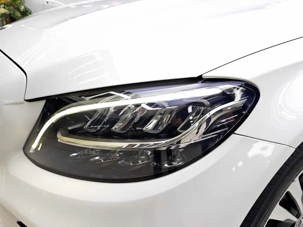 Mercedes-Benz C-Class 2019 — фото 12