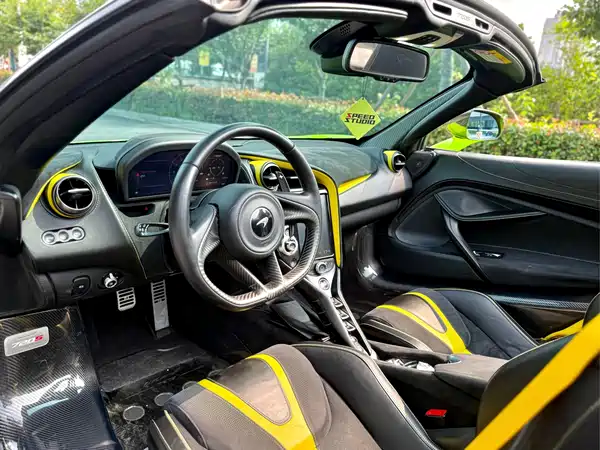 McLaren 720S 2020