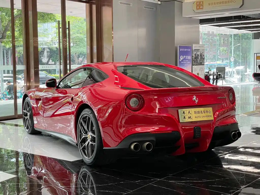 Ferrari F12berlinetta 2016 — фото 15
