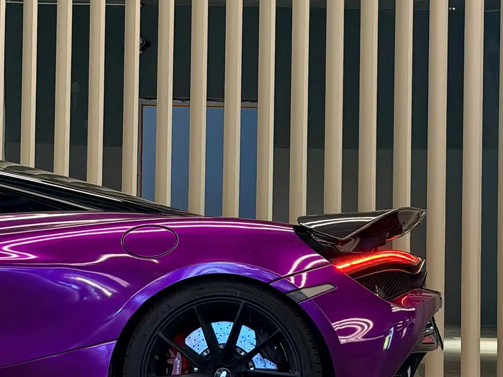 McLaren 720S 2020 — фото 14