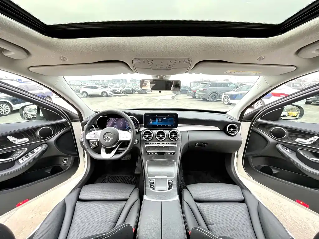 Mercedes-Benz C-Class 2020 — фото 12