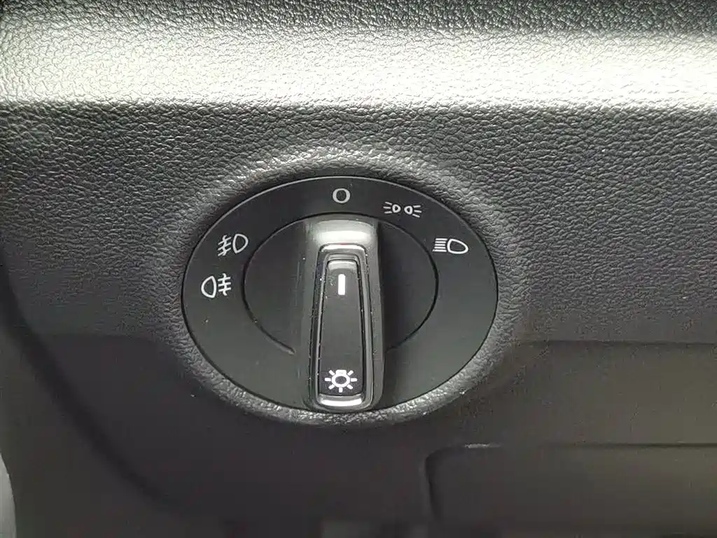 Volkswagen T-Roc 2020 — фото 21