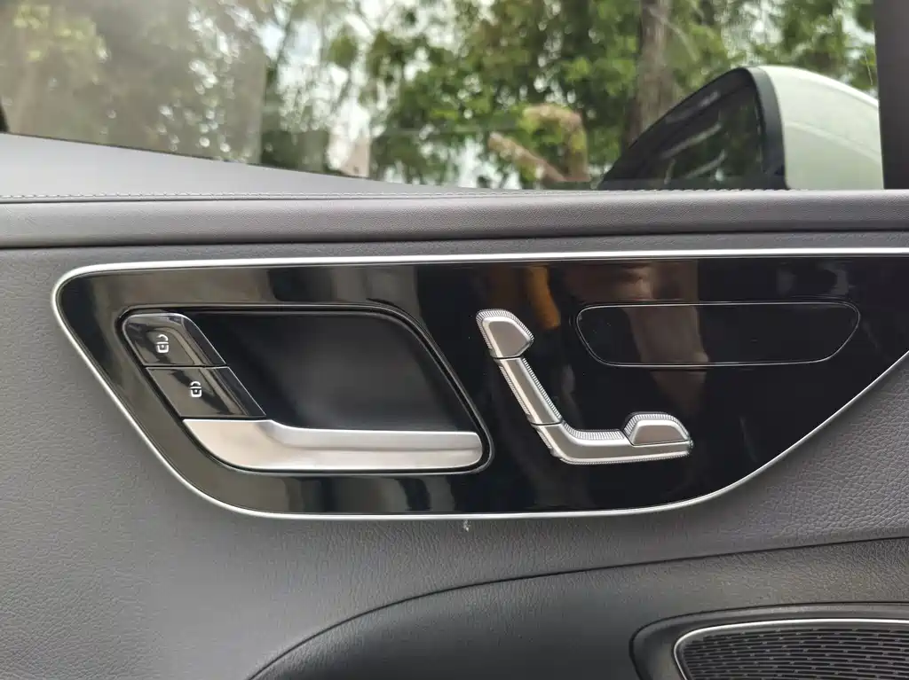 Mercedes-Benz C-Class 2022 — фото 16