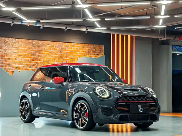 MINI JCW 2021