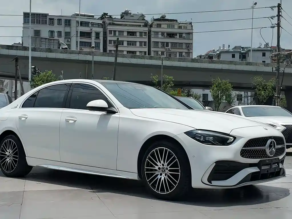 Mercedes-Benz C-Class 2022