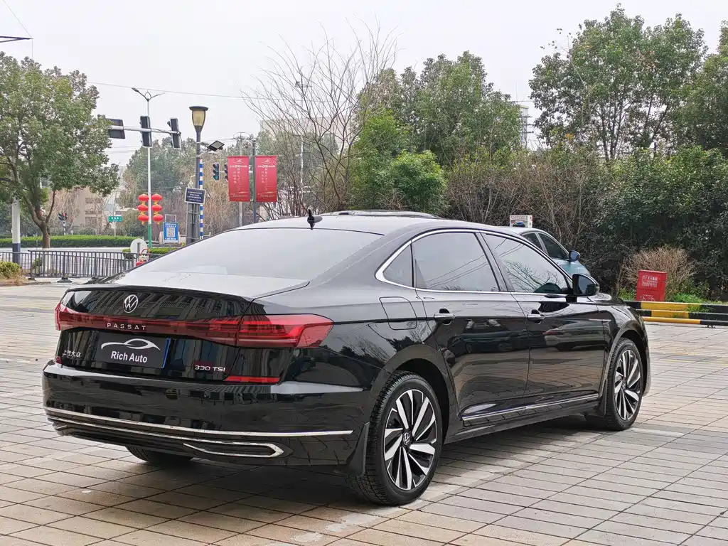 Volkswagen Passat 2022 — фото 4
