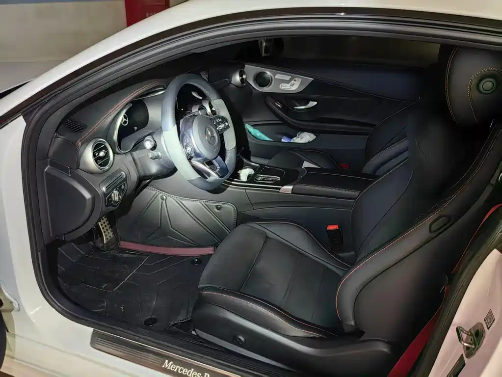 Mercedes-Benz C-Class 2023