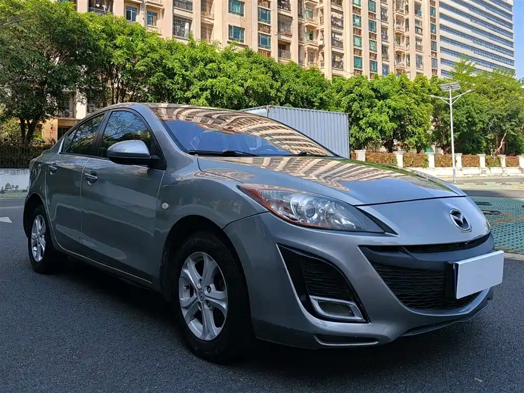 Mazda 3 Xingcheng 2012