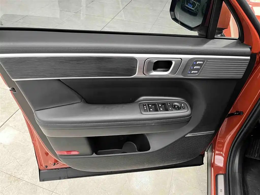 Hyundai Santa Fe 2024 — фото 11