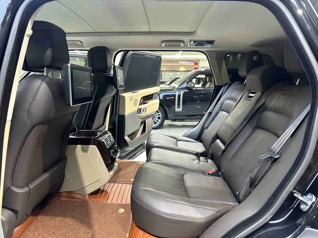 Land Rover Range Rover 2020 — фото 17