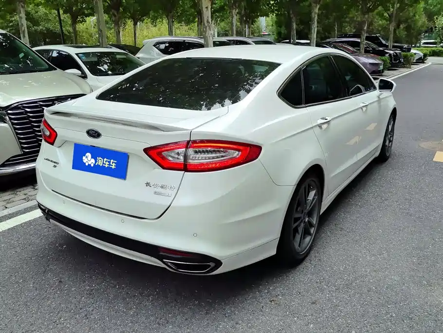 Ford Mondeo 2014 — фото 3