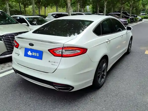 Ford Mondeo 2014