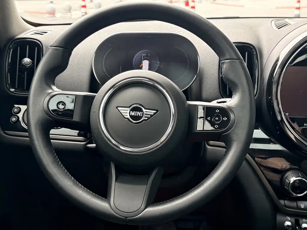 MINI Countryman 2021 — фото 18