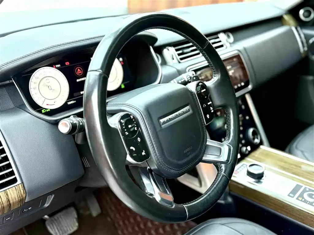 Land Rover Range Rover 2018 — фото 10