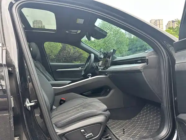 Geely Xingrui 2025