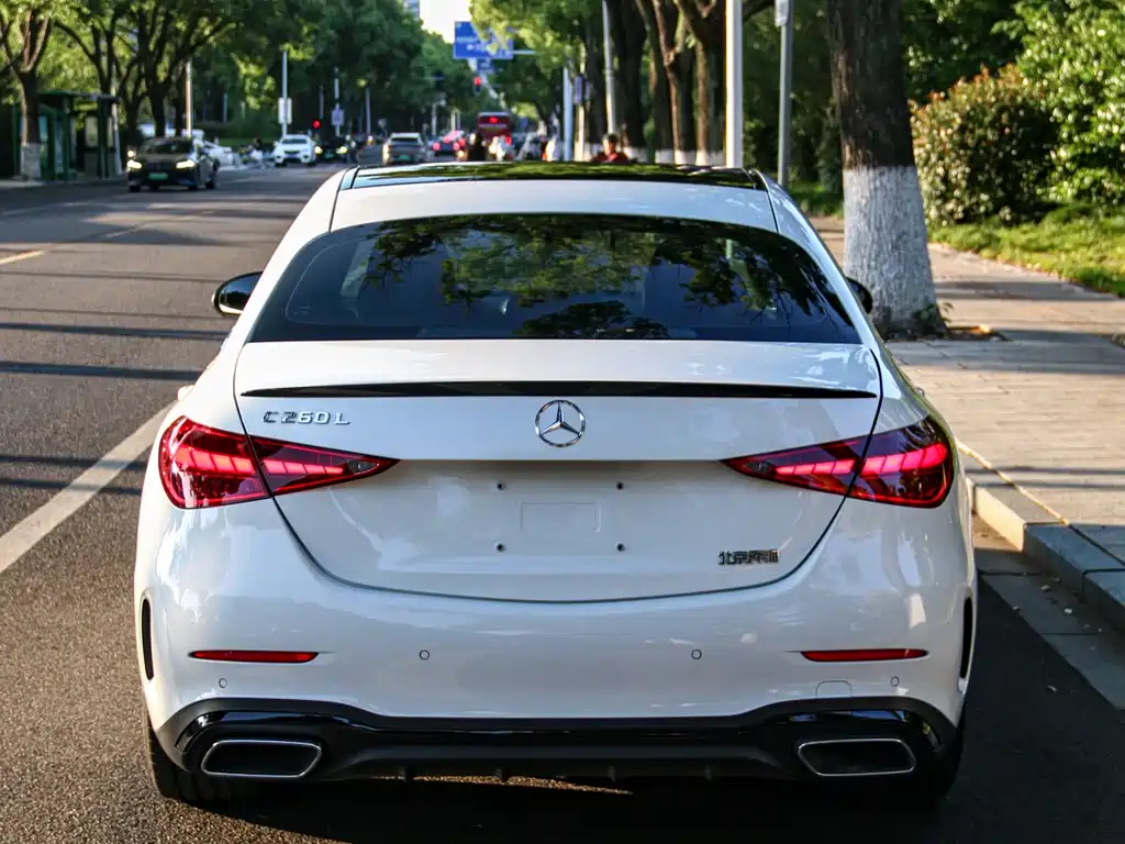 Mercedes-Benz C-Class 2023 — фото 8