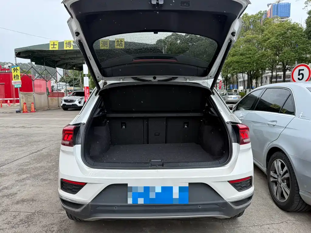 Volkswagen T-Roc 2022 — фото 10